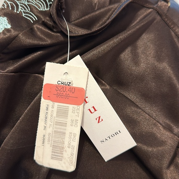 NWT Embroidered Nightgown - Picture 3 of 3